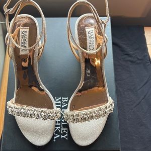 Badgley Mischka evening ankle strap sandals size 9
